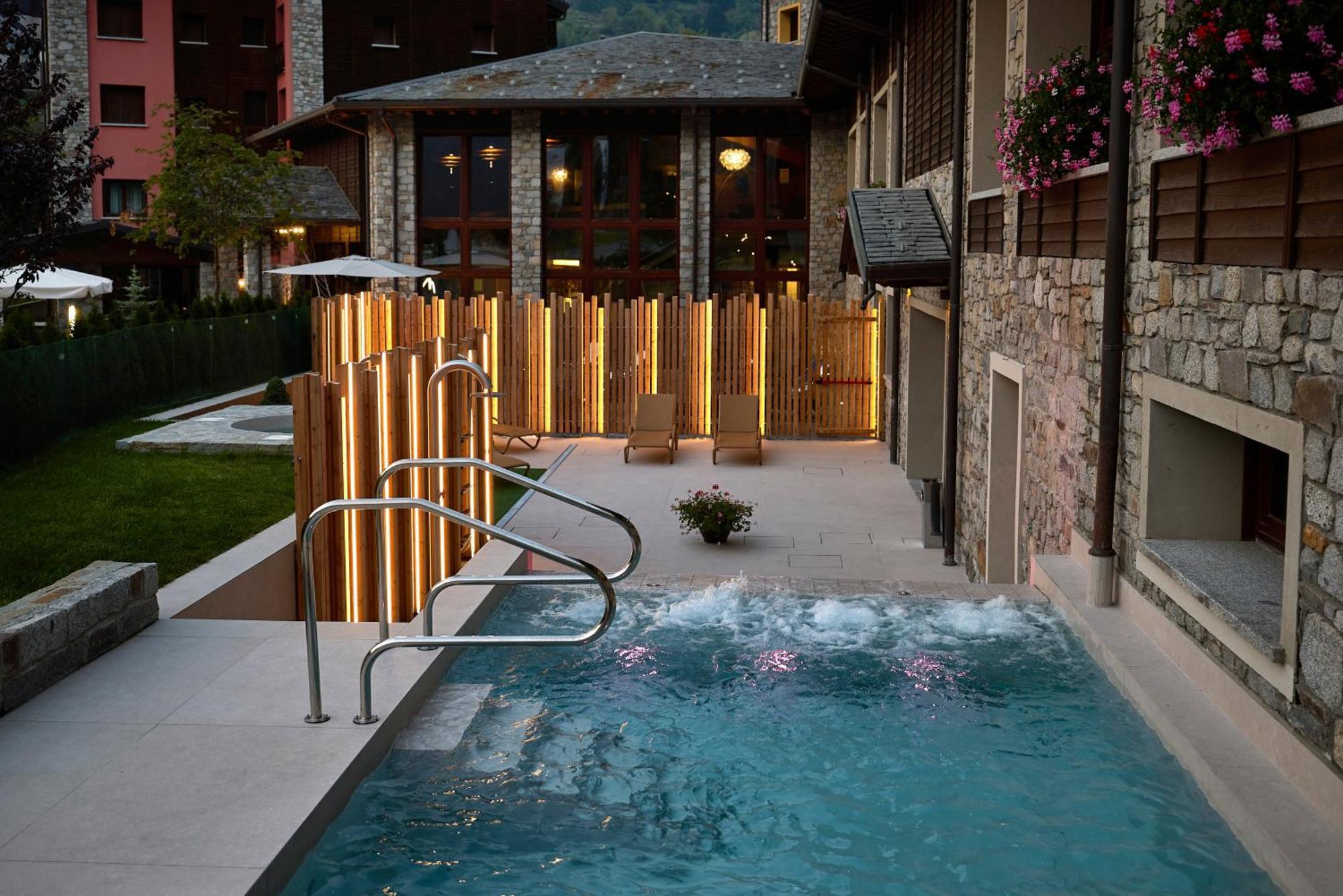 Blu Hotel Acquaseria Ponte Di Legno Luaran gambar