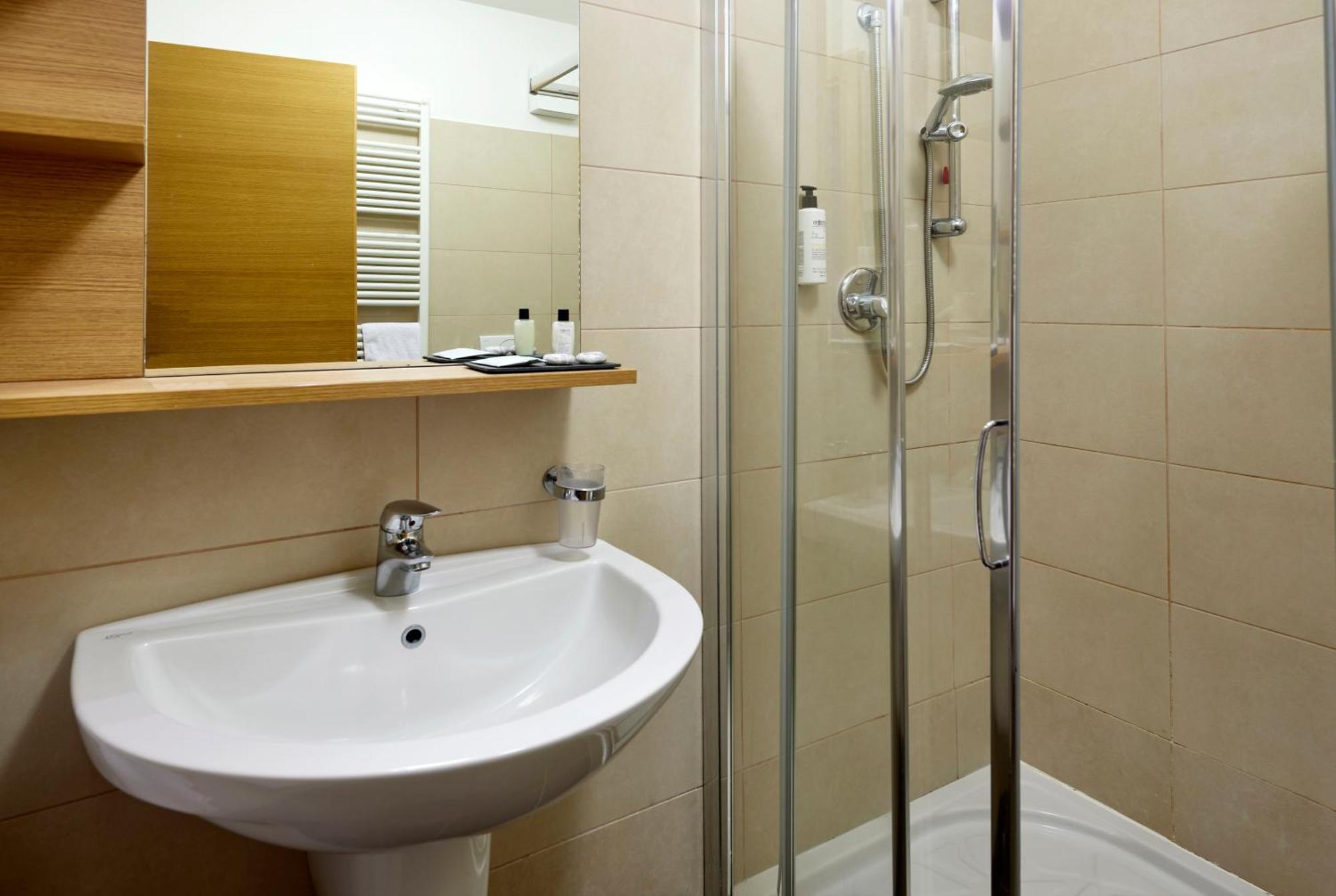 Blu Hotel Acquaseria Ponte Di Legno Bilik gambar