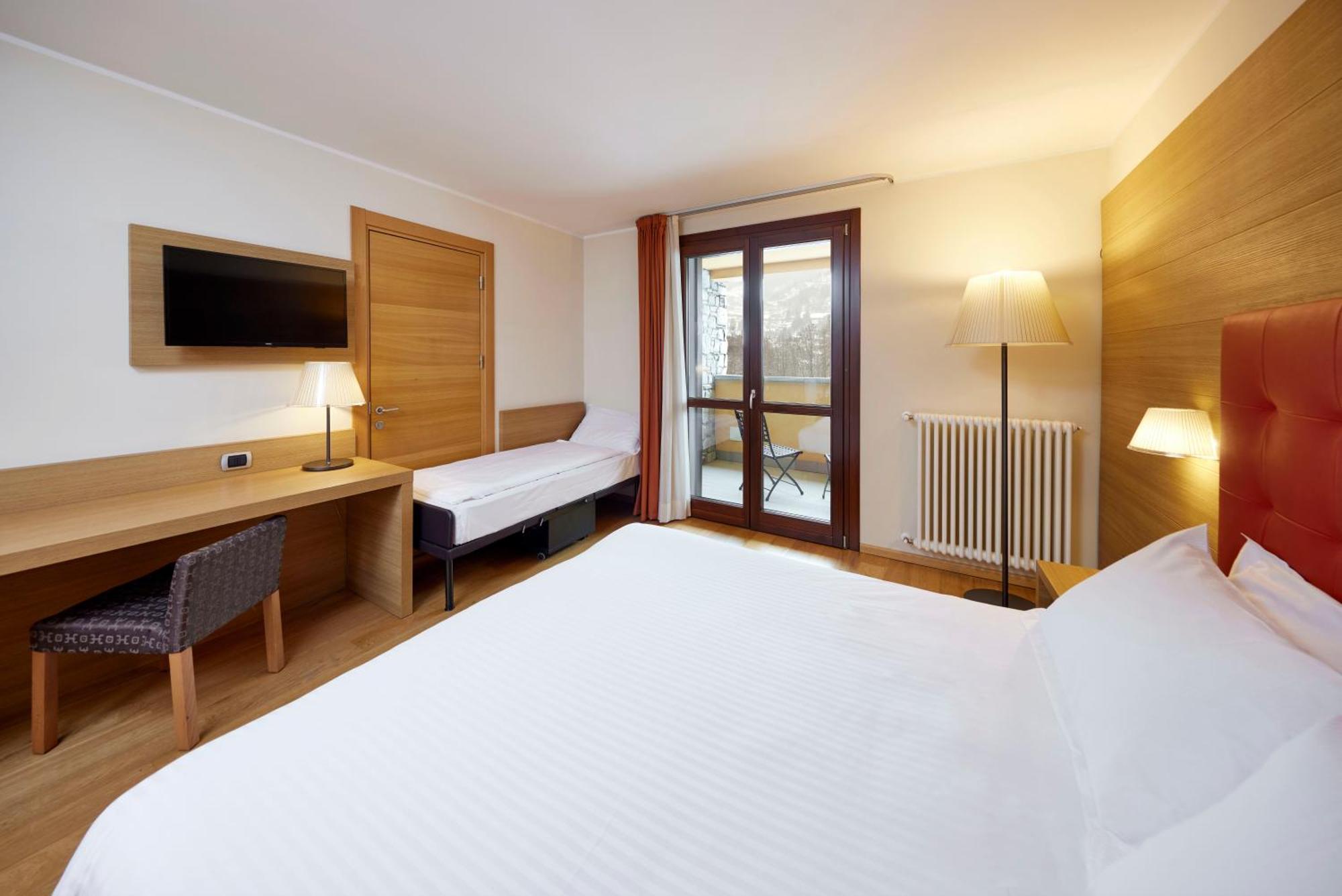 Blu Hotel Acquaseria Ponte Di Legno Bilik gambar
