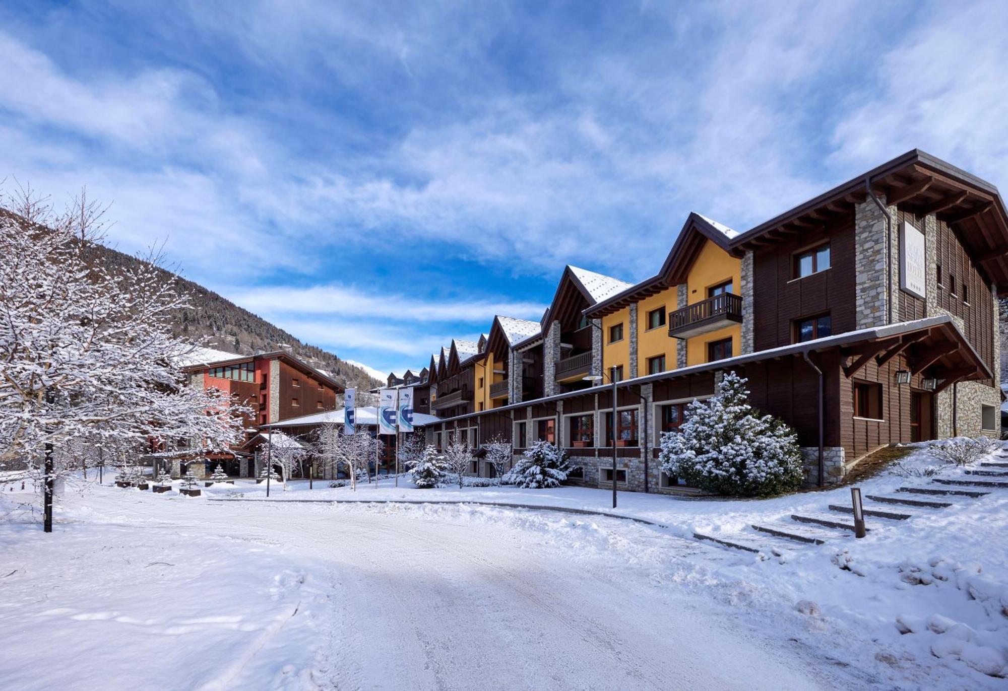 Blu Hotel Acquaseria Ponte Di Legno Luaran gambar